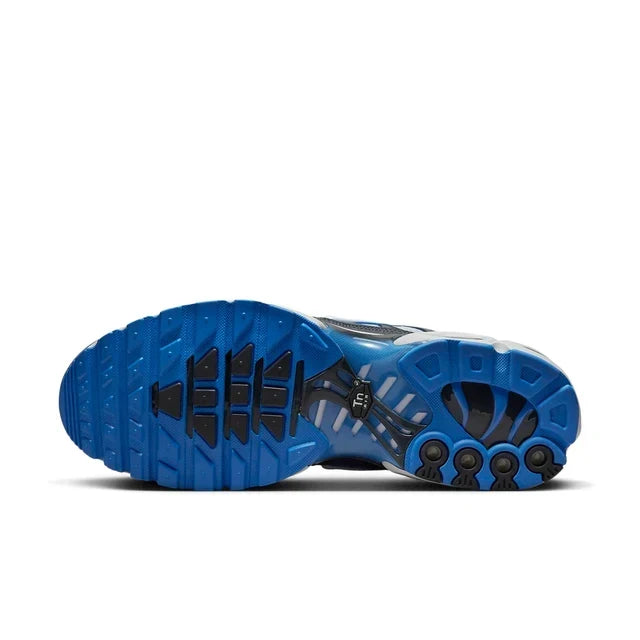 Nike Air Max Plus SE (Social FC)