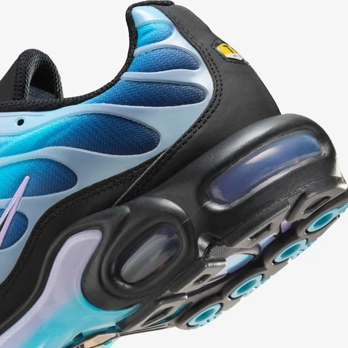 Nike Air Max Plus (Black Hydrangeas)