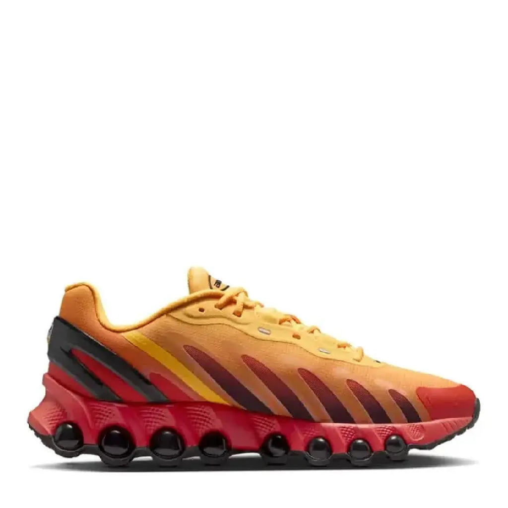 Nike DN8 (Team Orange)
