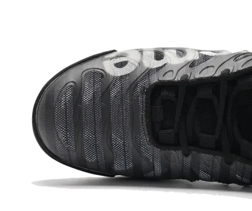 Supreme x Nike Air Max Plus (Black)