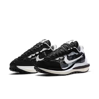 Nike x sacai VaporWaffle (Black & White)