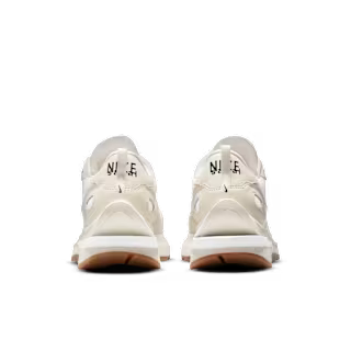 Nike x sacai VaporWaffle (White & Gum)